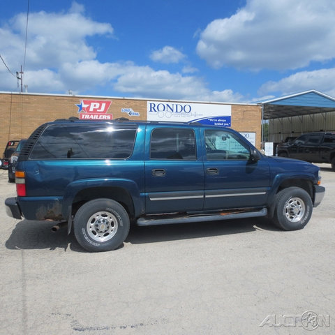 Used 2005 Chevrolet Suburban 2500 LS w/ Preferred Equipment Group
