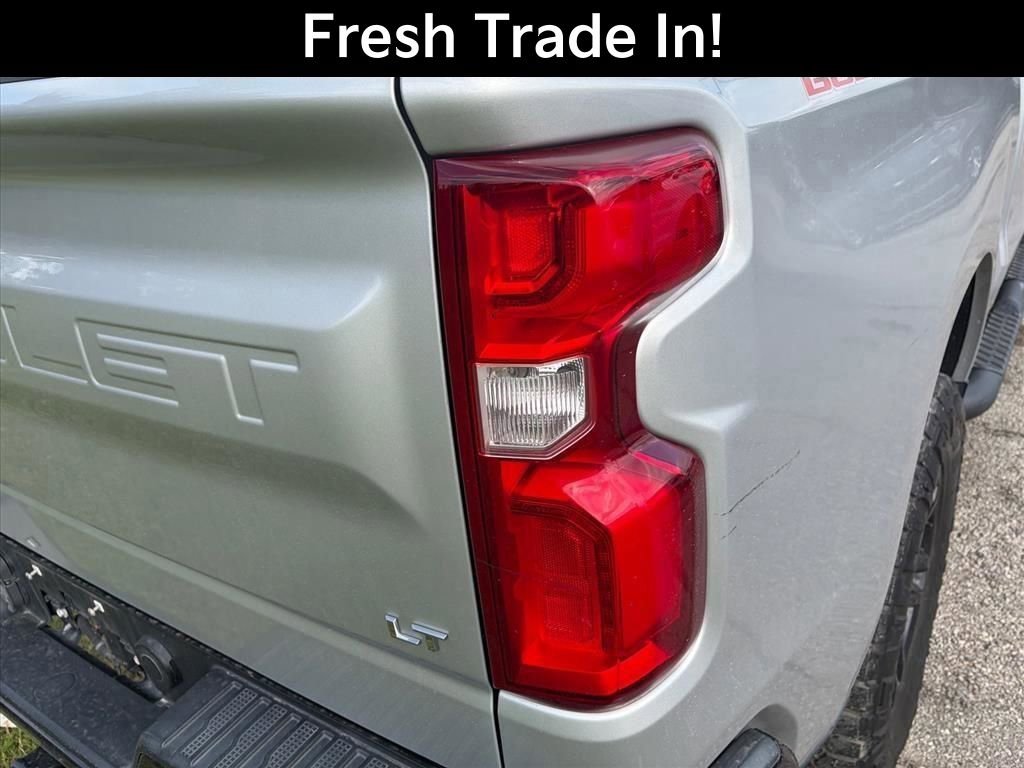 Used 2020 Chevrolet Silverado 1500 LT Trail Boss AWD/4WD image 10