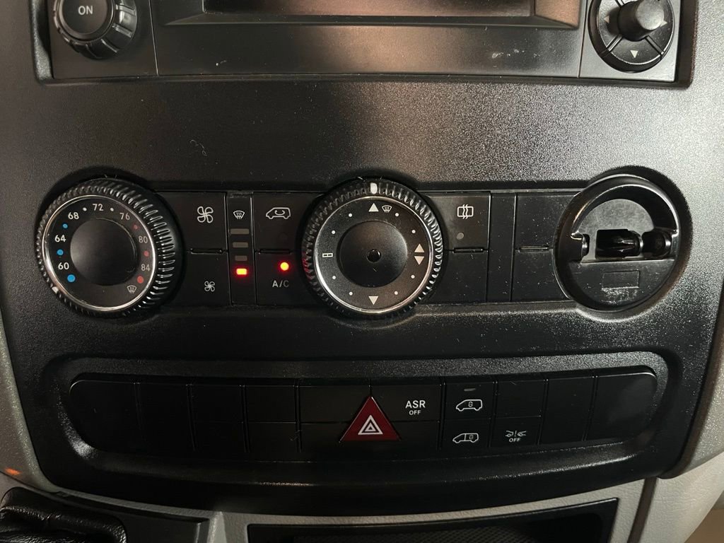 Used 2018 Mercedes-Benz Sprinter 144 Cargo image 38