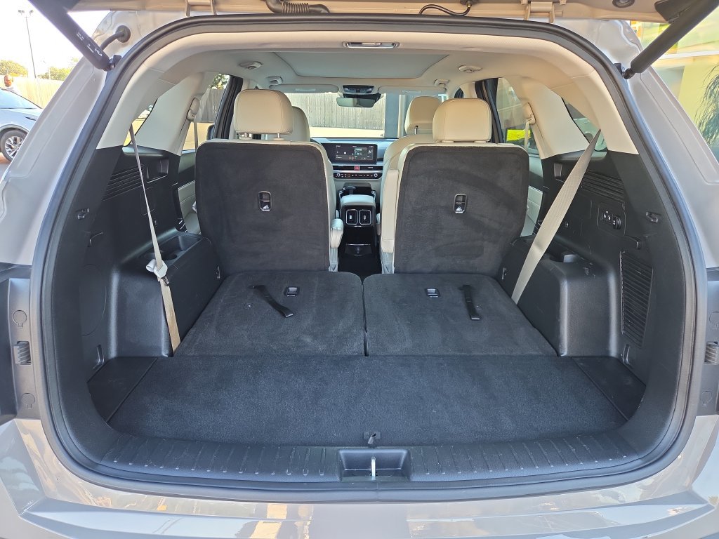 Used 2025 Kia Sorento SX AWD/4WD image 14