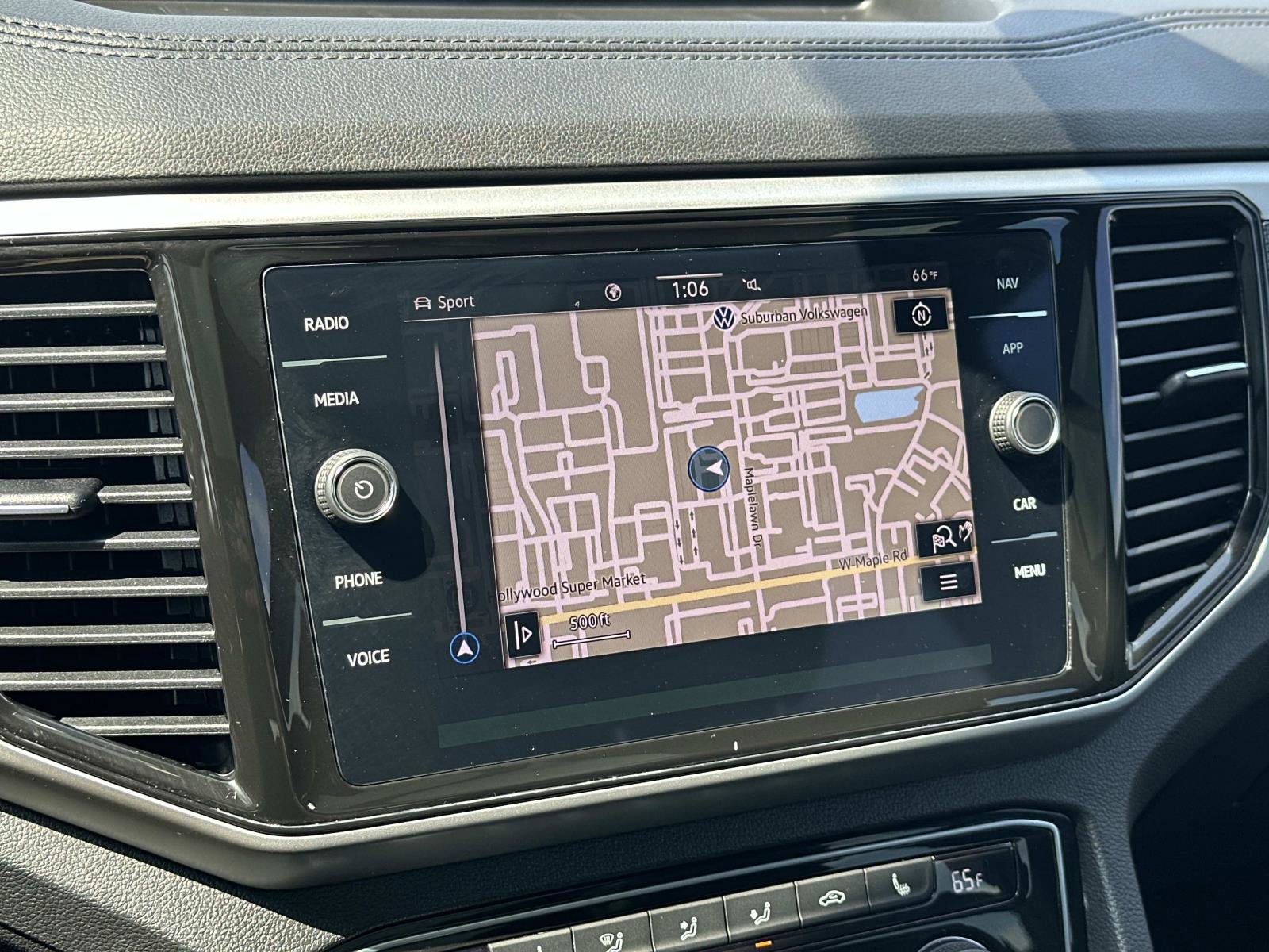 Used 2023 Volkswagen Atlas Cross Sport SEL R-Line AWD/4WD image 31