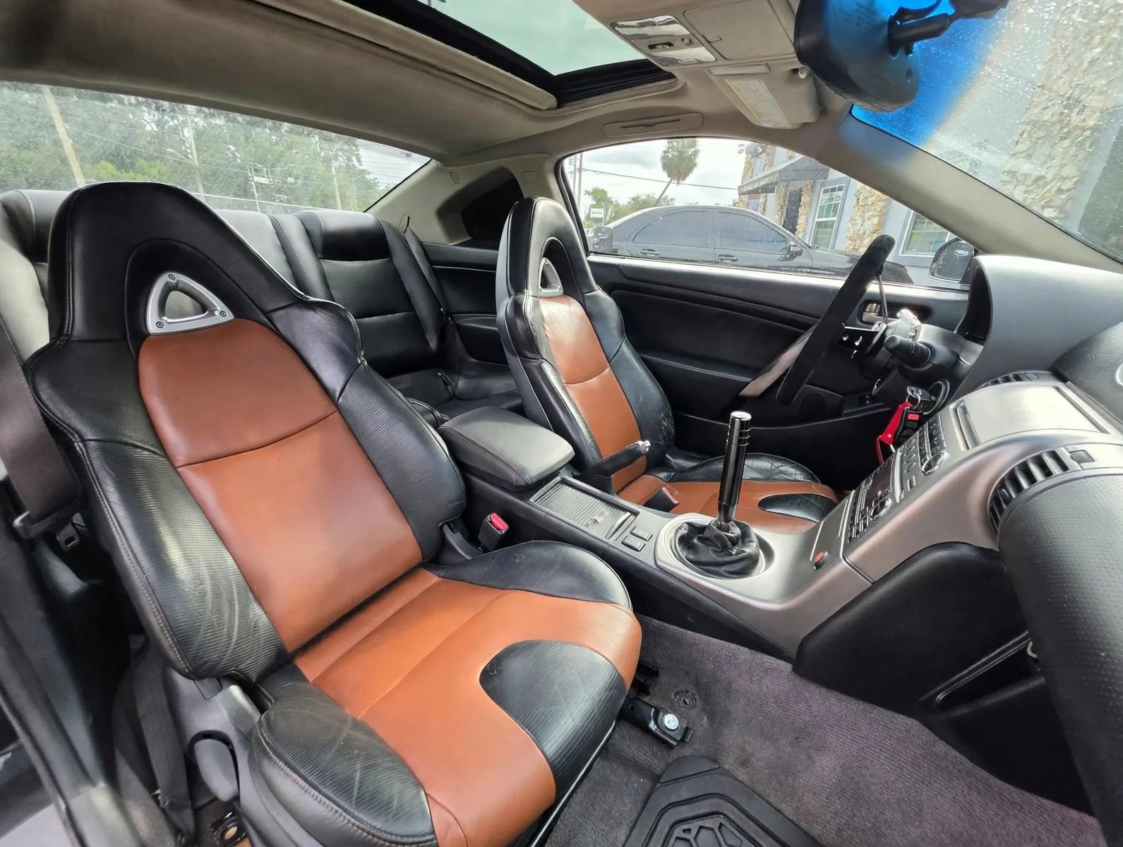 Used 2004 INFINITI G35 Coupe w/ Premium Pkg RWD image 10