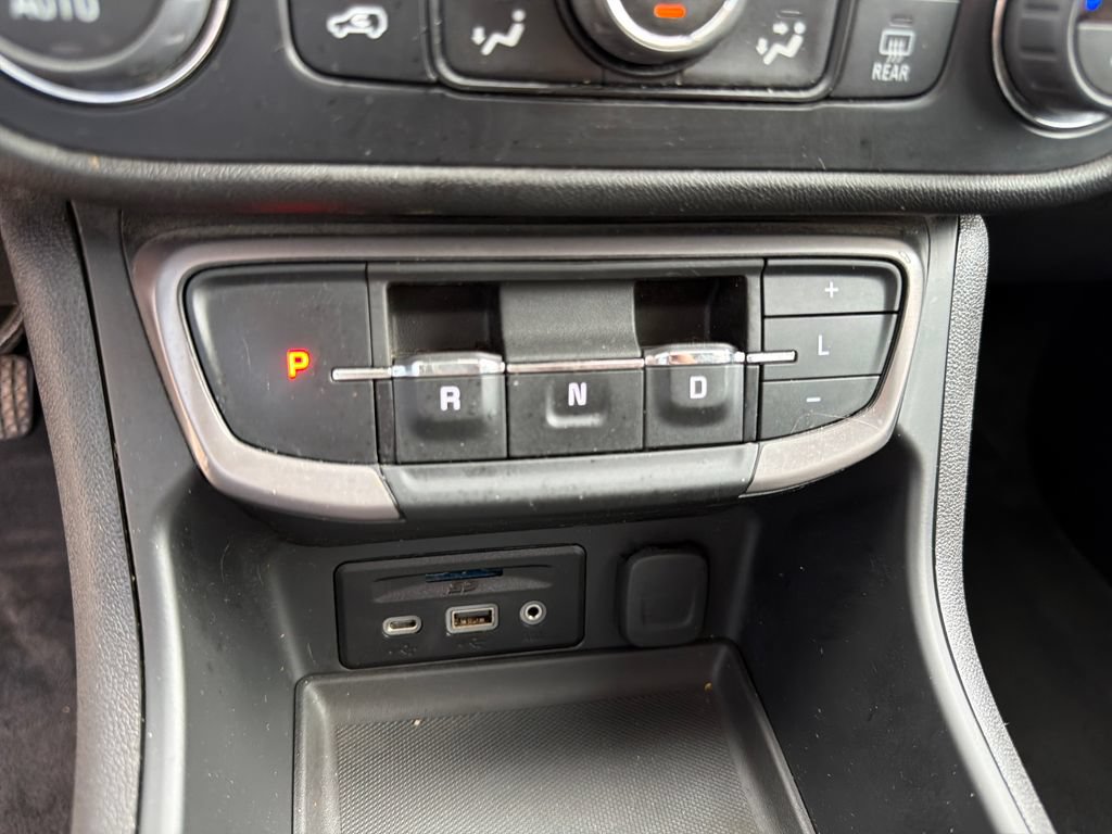 Certified 2024 GMC Terrain AT4 AWD/4WD image 24