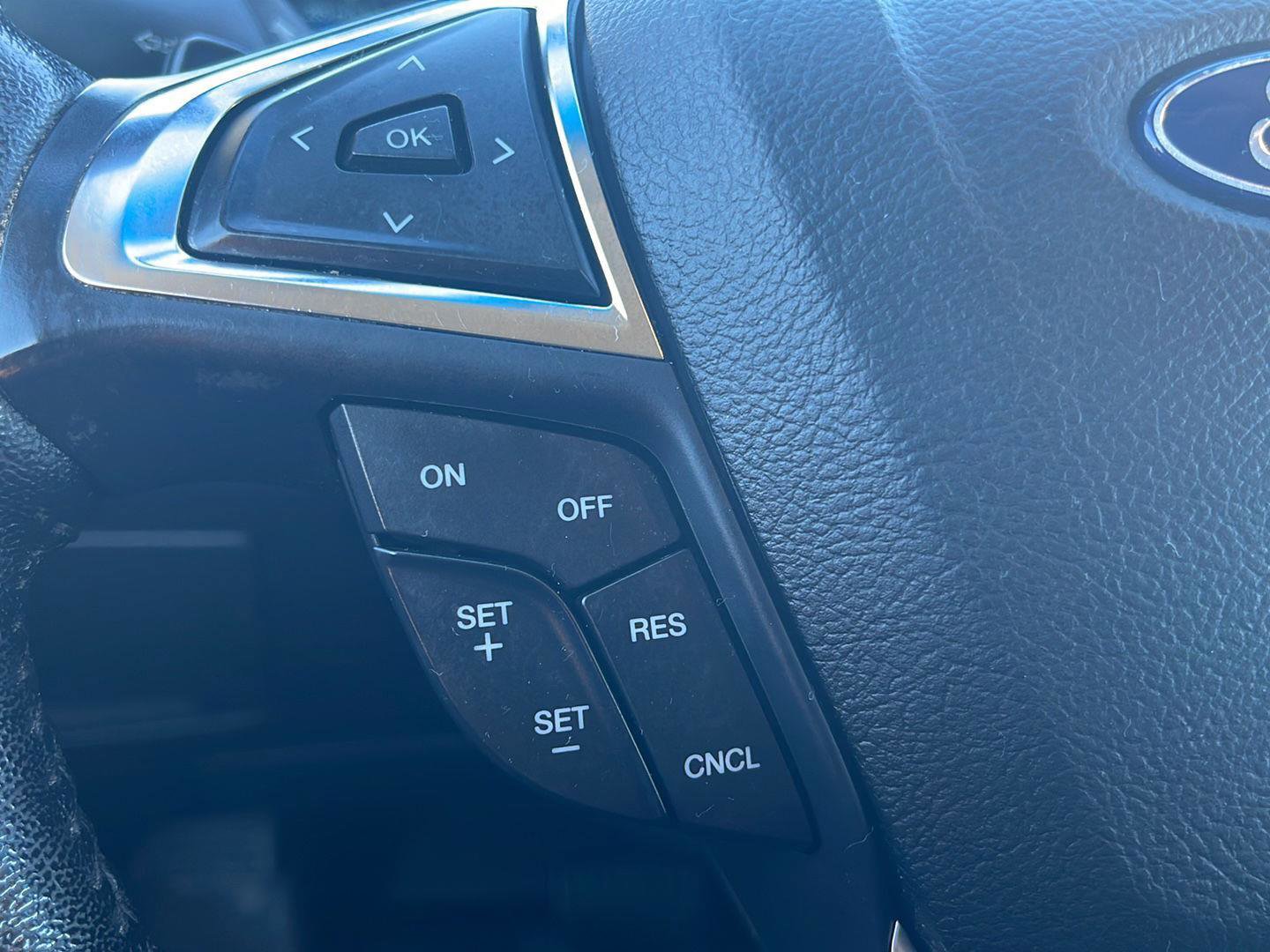 Used 2018 Ford Edge SEL w/ Equipment Group 201A image 24