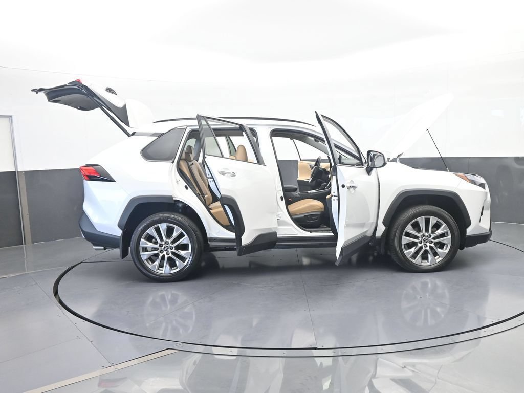 Used 2023 Toyota RAV4 Limited FWD image 70