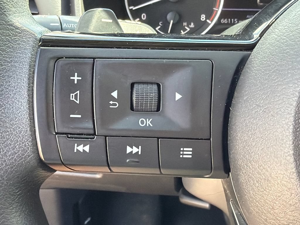 Used 2023 Nissan Rogue SV AWD/4WD image 24