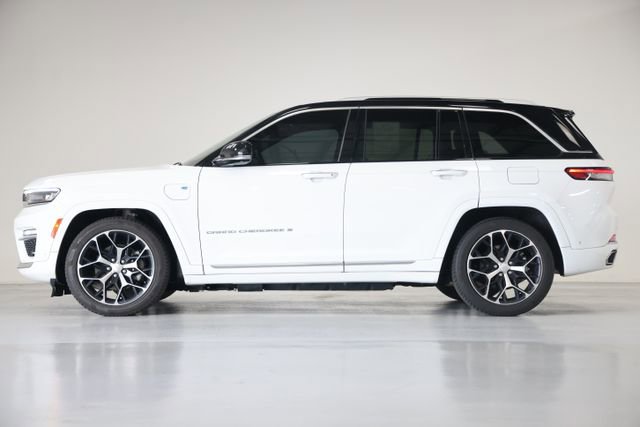 Used 2022 Jeep Grand Cherokee Summit AWD/4WD image 7