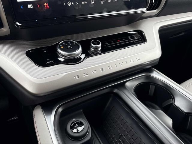 New 2025 Ford Expedition Max Active image 31
