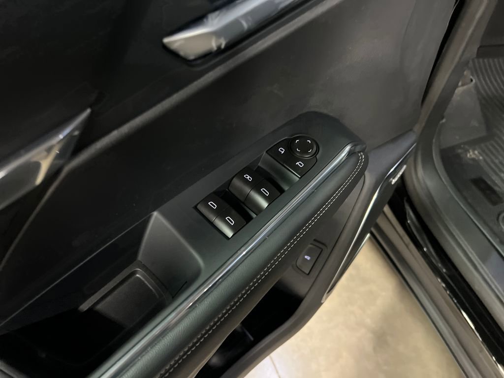 New 2026 GMC Acadia Elevation image 16