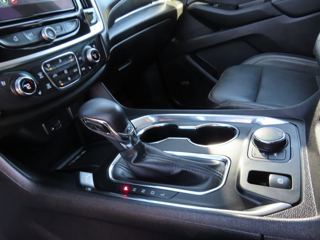 Used 2021 Chevrolet Traverse Premier w/ Redline Edition image 22