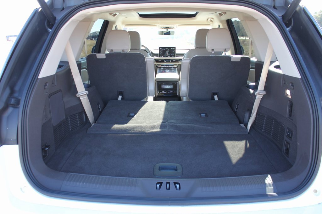 Used 2022 Lincoln Aviator Reserve w/ Elements Package Plus image 26