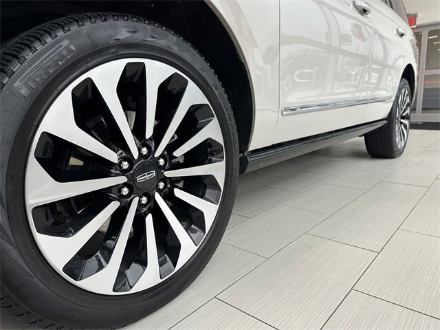 Certified 2022 Lincoln Navigator Reserve image 11