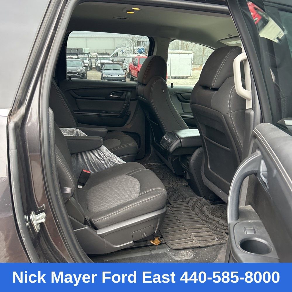 Used 2016 Chevrolet Traverse LT w/ Style and Technology Package image 43