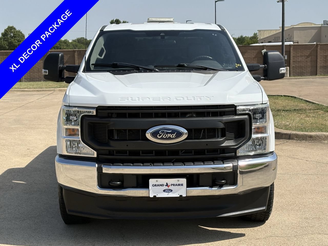Used 2022 Ford F250 XL w/ Power Equipment Group AWD/4WD image 9