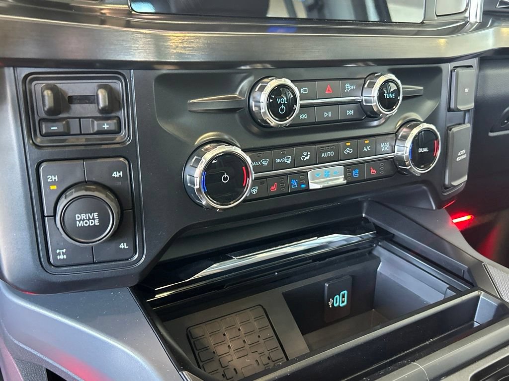 New 2026 Ford F250 Lariat w/ Black Appearance Package AWD/4WD image 42