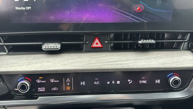 Used 2023 Kia Sportage X-Line w/ X-Line Premium Package image 25