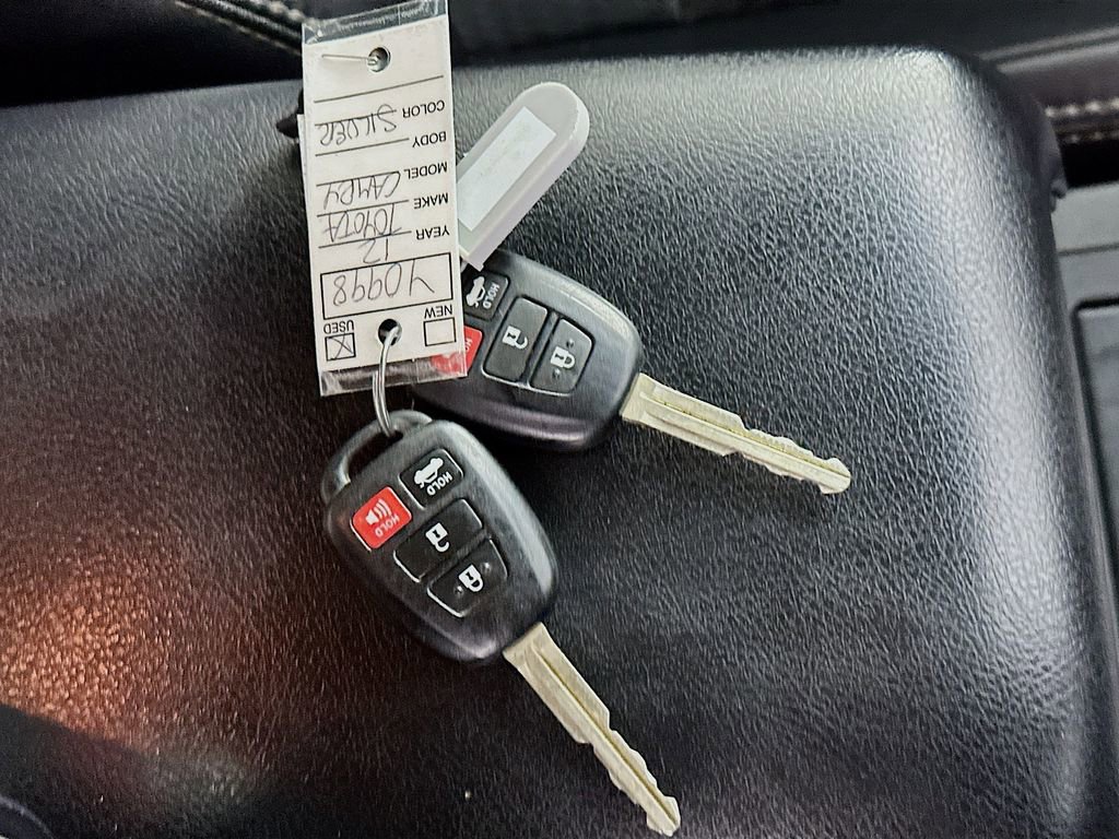 Used 2012 Toyota Camry SE FWD image 31