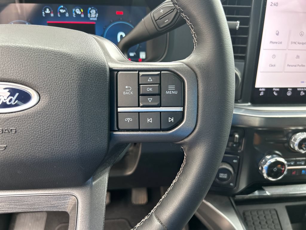 Used 2025 Ford F450 Lariat w/ Lariat Ultimate Package AWD/4WD image 23