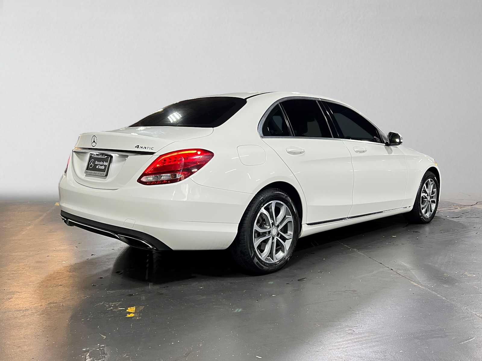 Used 2016 Mercedes-Benz C 300 4MATIC Sedan image 3