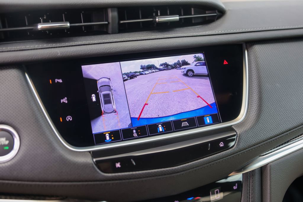 Certified 2025 Cadillac XT5 Sportv w/ Technology Package AWD/4WD image 17