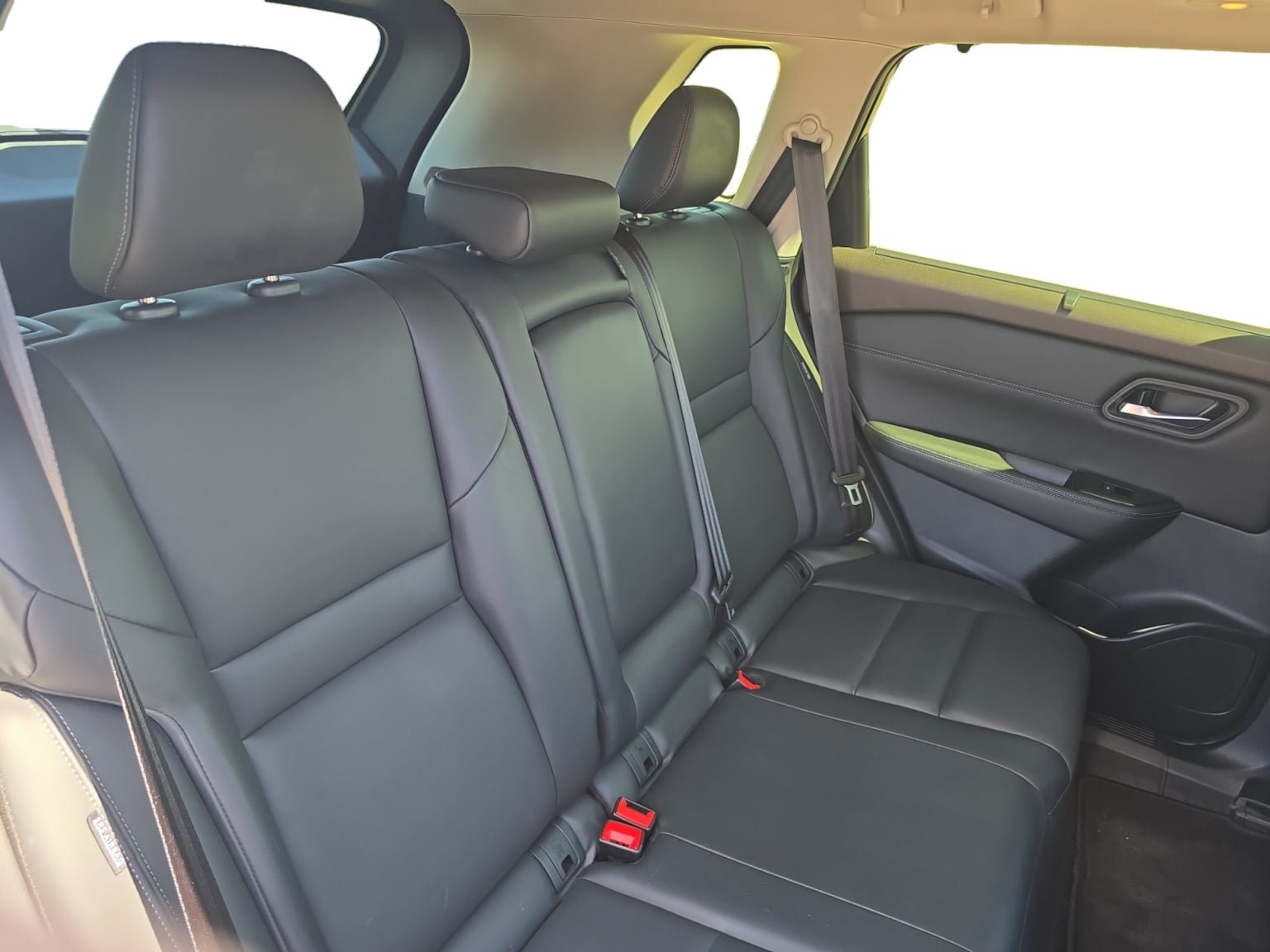 Used 2023 Nissan Rogue SV w/ SV Premium B Package FWD image 18