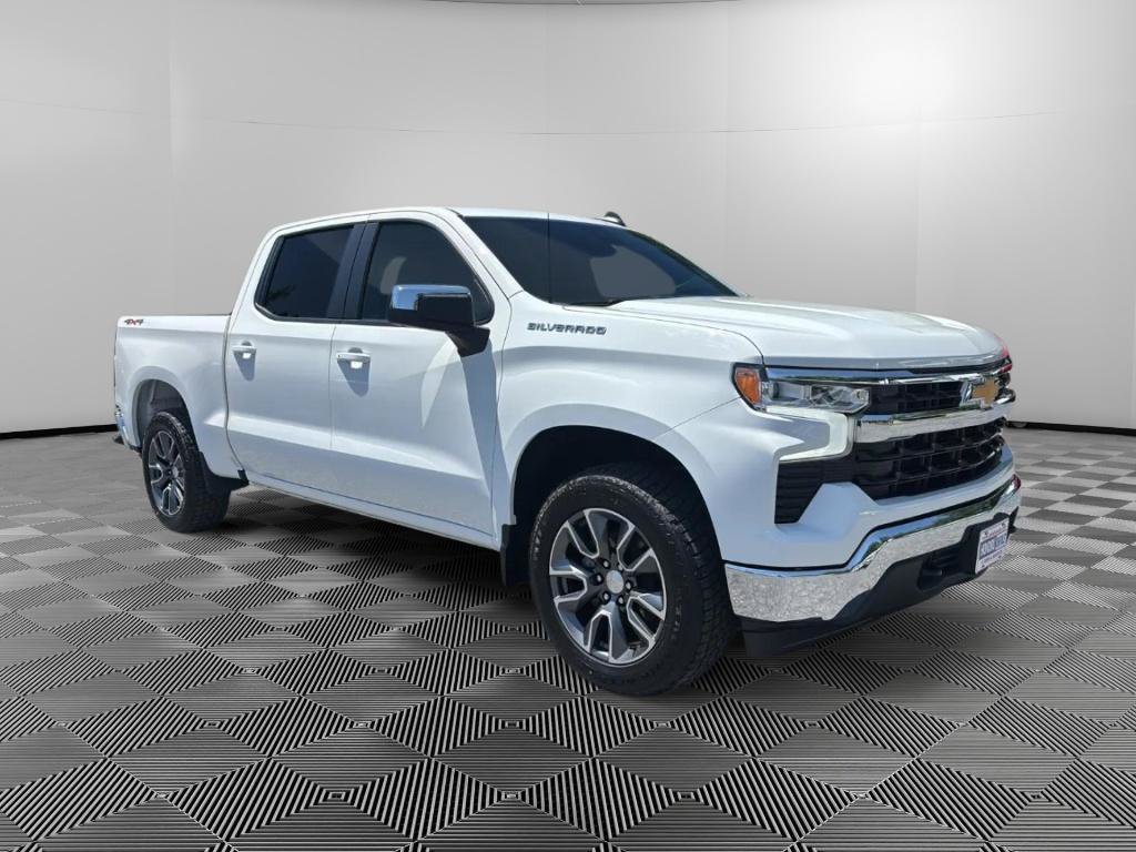 Used 2023 Chevrolet Silverado 1500 LT AWD/4WD image 2