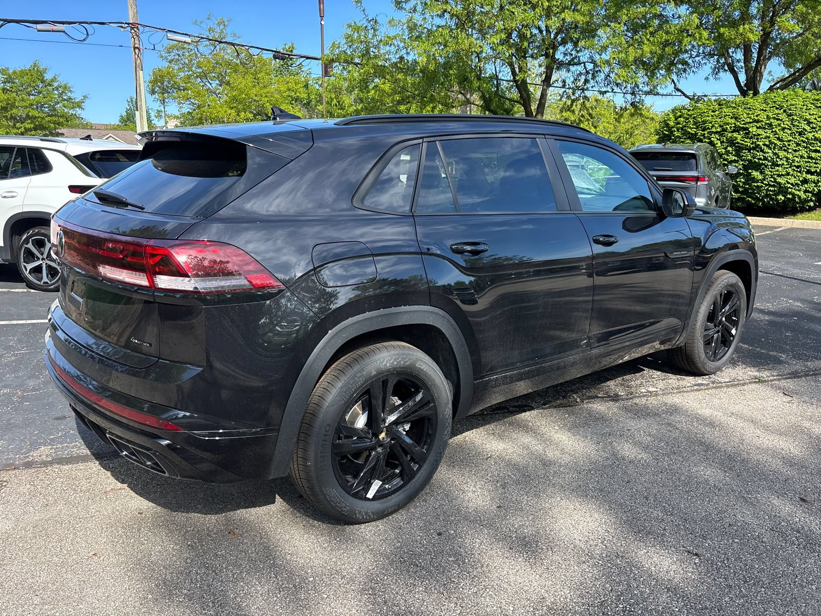 New 2026 Volkswagen Atlas Cross Sport SEL R-Line AWD/4WD image 5