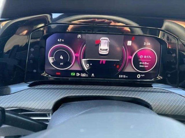 Certified 2024 Volkswagen Golf R image 8