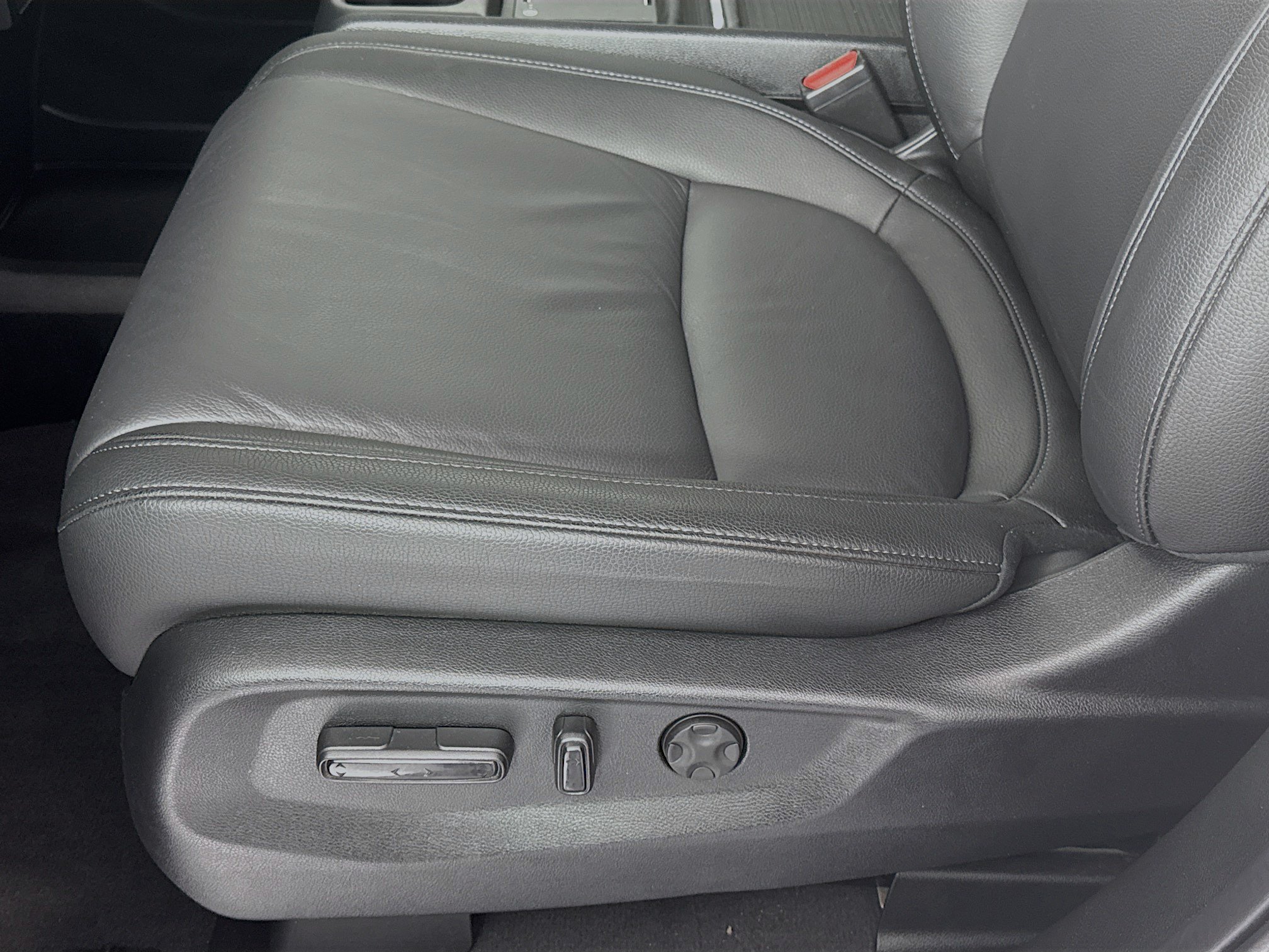 Certified 2026 Honda Odyssey EX-L image 18