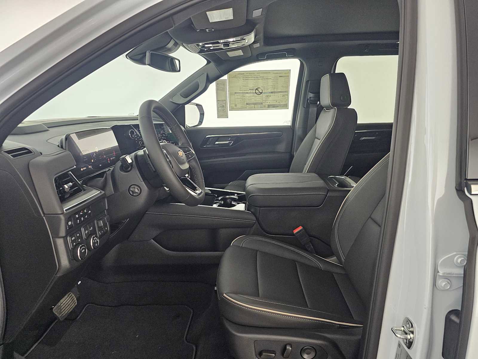 New 2026 Chevrolet Suburban Premier w/ Sun And Tow Package AWD/4WD image 22