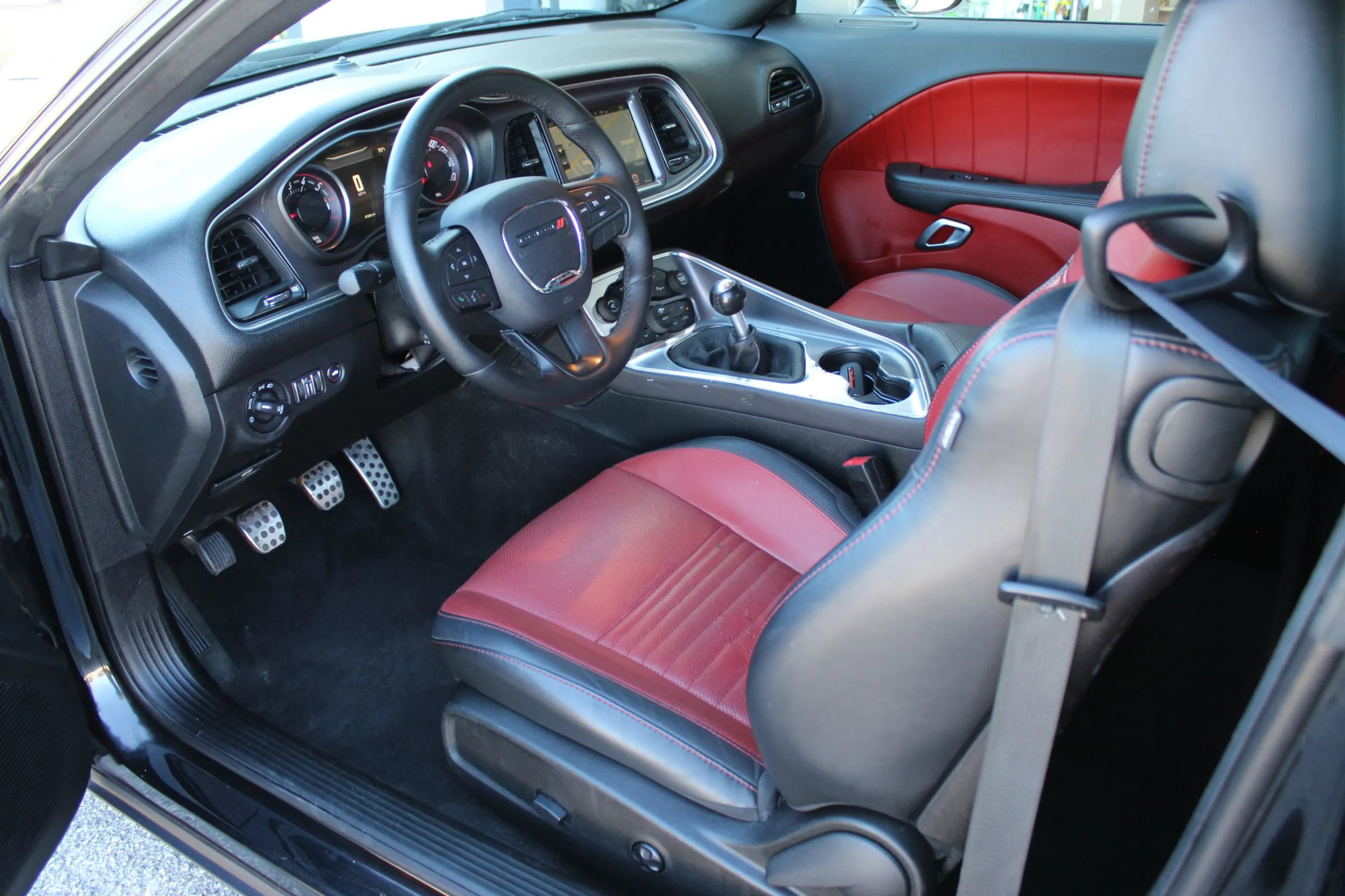 Used 2016 Dodge Challenger R/T Plus image 12