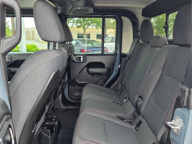 Used 2026 Jeep Gladiator Rubicon AWD/4WD image 15