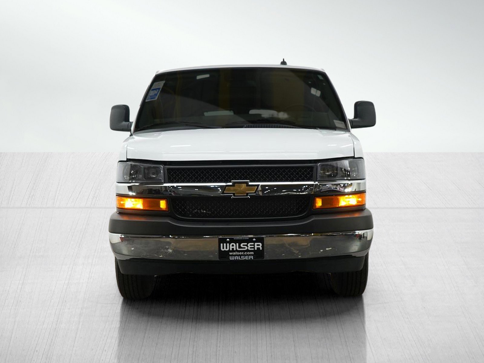 Used 2025 Chevrolet Express 3500 LT w/ LT Preferred Equipment Group image 8