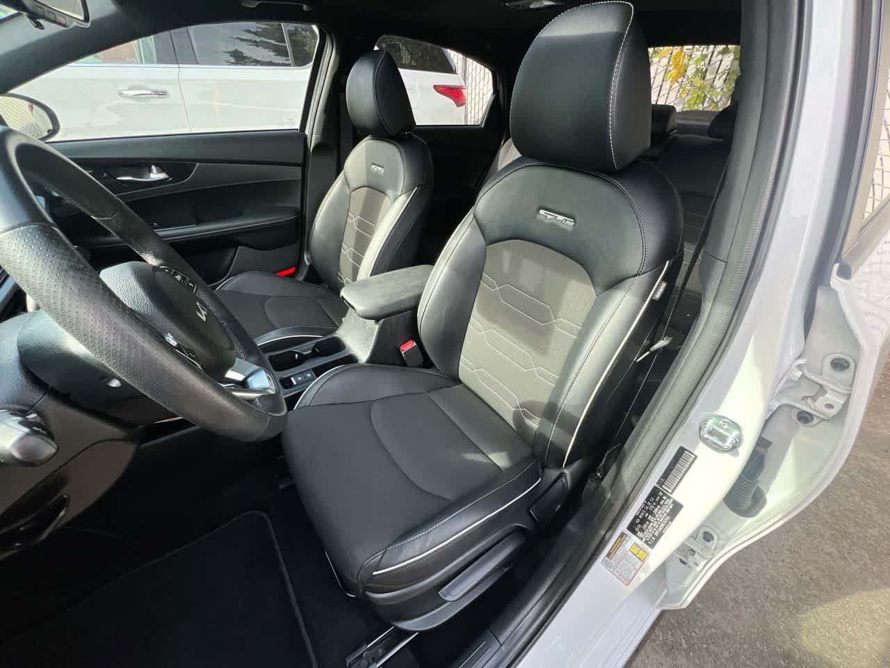 Used 2024 Kia Forte GT-Line w/ GT-Line Premium Package FWD image 11
