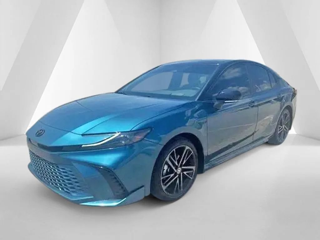 Used 2025 Toyota Camry XSE w/ Premium Package AWD/4WD image 3