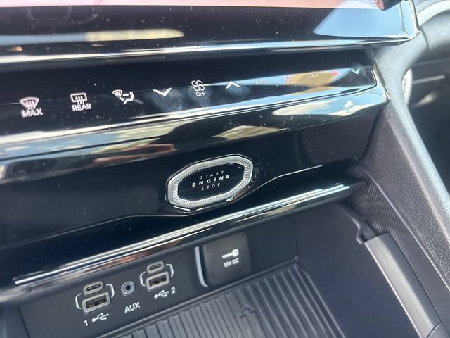 New 2026 Jeep Grand Cherokee Limited AWD/4WD image 18