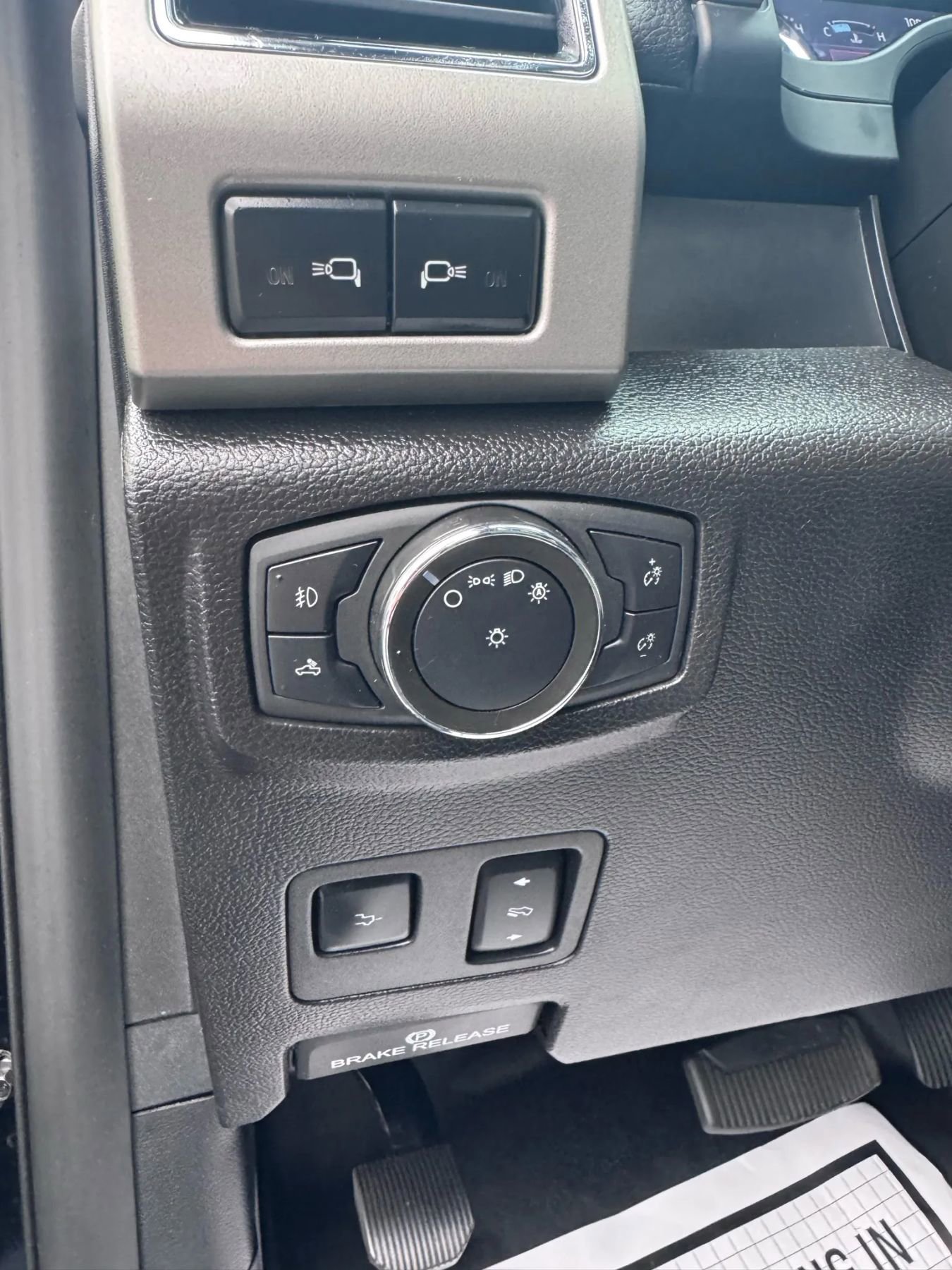 Used 2021 Ford F250 Lariat AWD/4WD image 32
