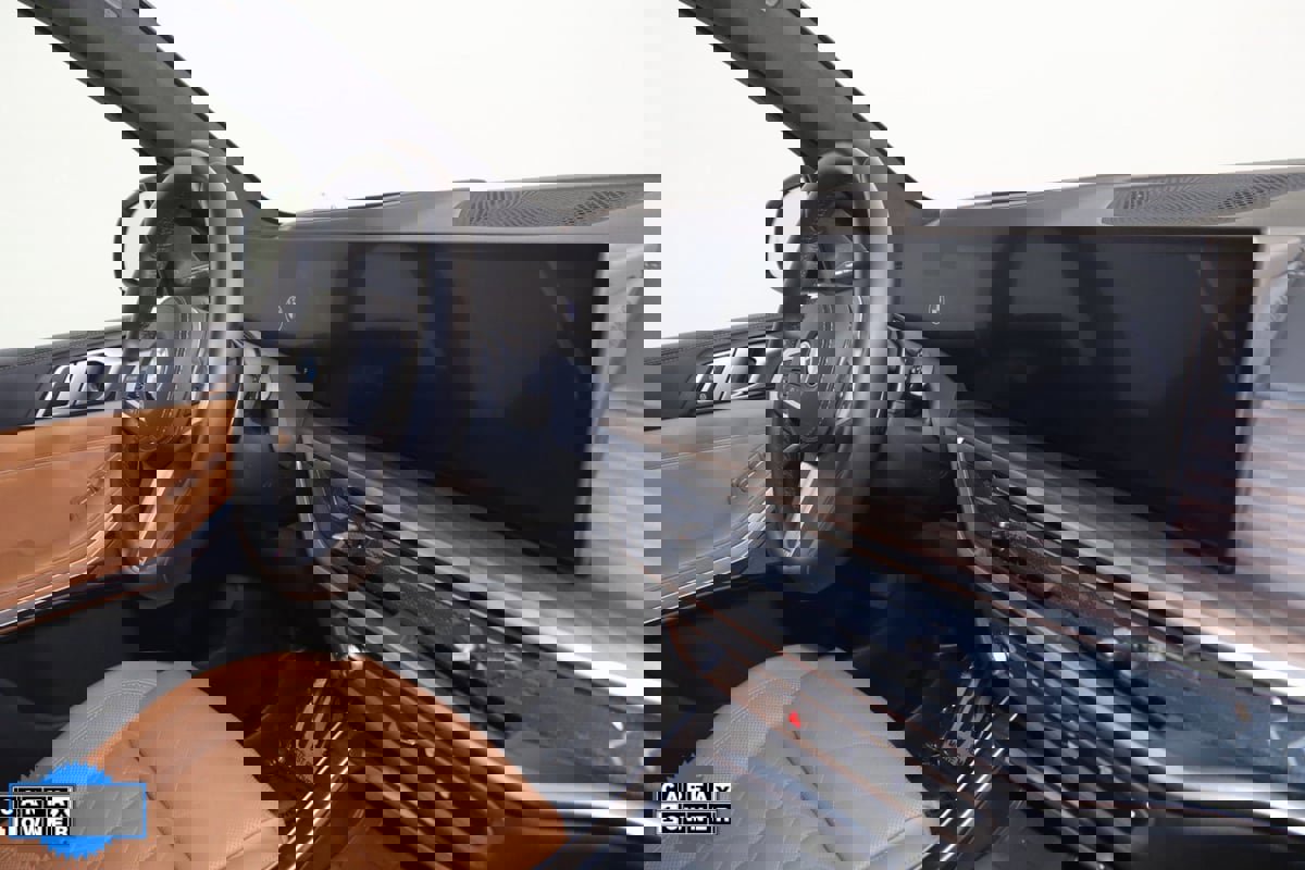 Used 2024 BMW X7 xDrive40i w/ M Sport Package image 54