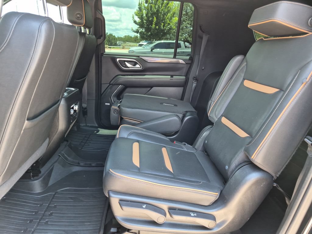 Used 2023 GMC Yukon XL AT4 w/ AT4 Premium Package AWD/4WD image 36