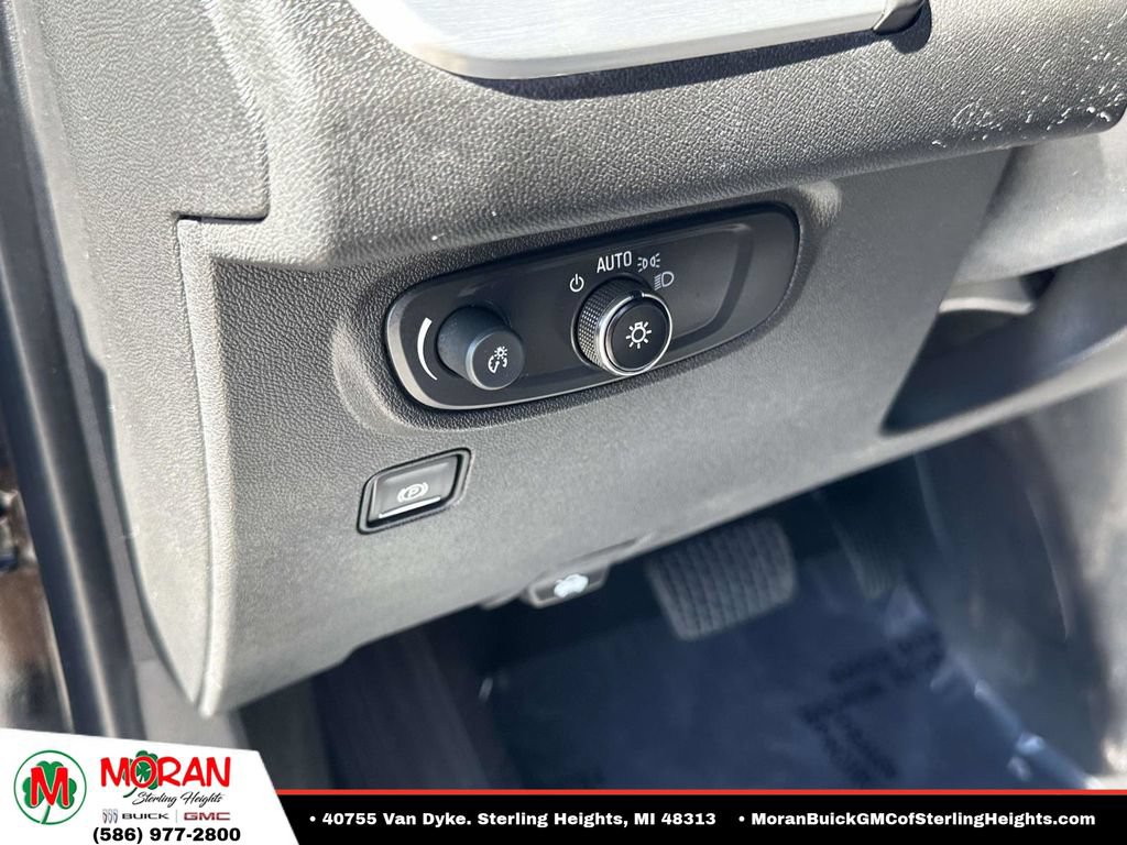 Used 2023 GMC Terrain SLE w/ Driver Convenience Package FWD image 20