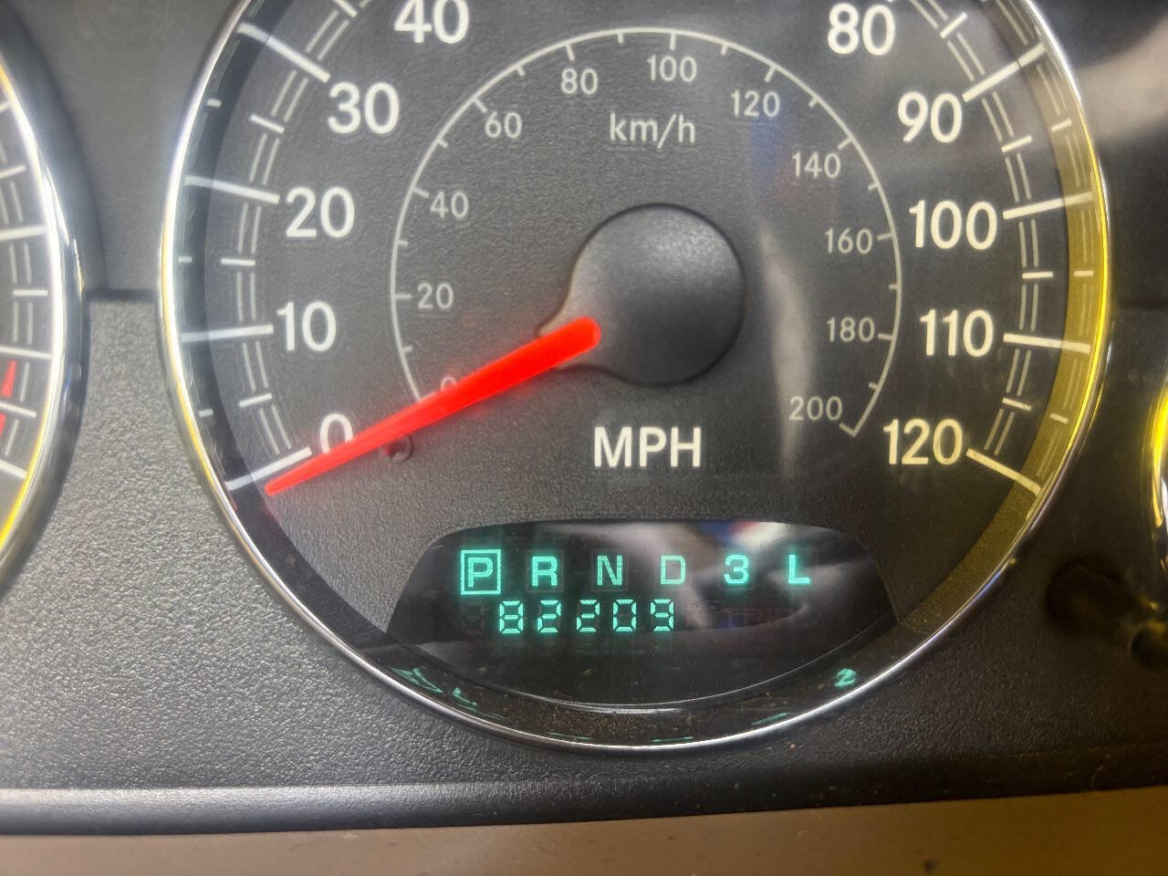 Used 2004 Chrysler Sebring LX FWD image 13