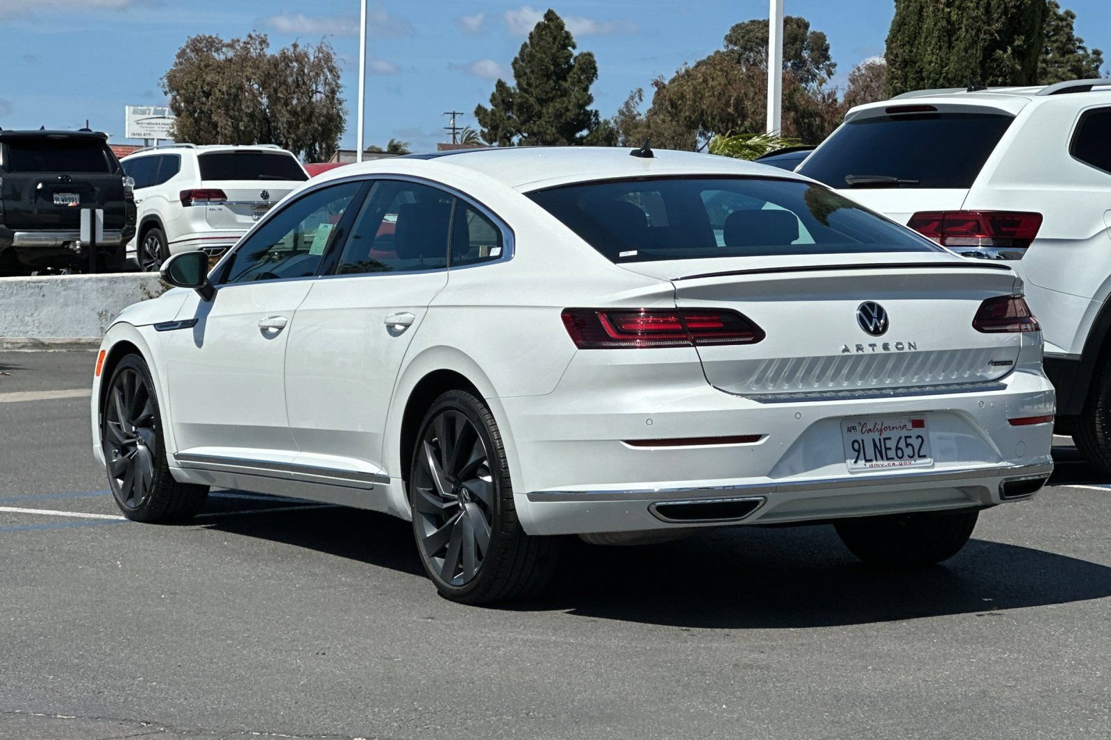 Used 2023 Volkswagen Arteon SEL AWD/4WD image 6