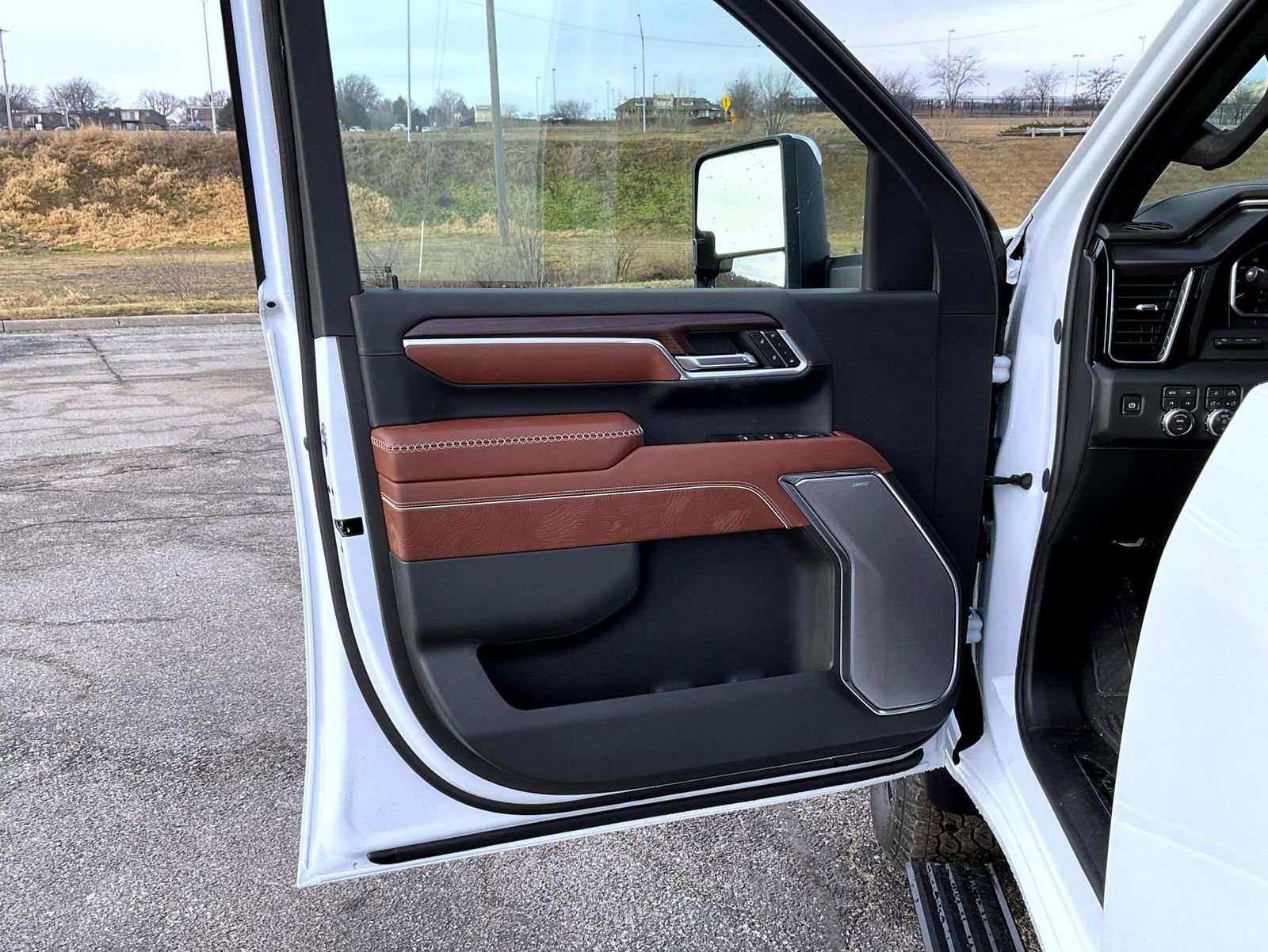 New 2026 GMC Sierra 2500 Denali Ultimate w/ Max Trailering Package image 9