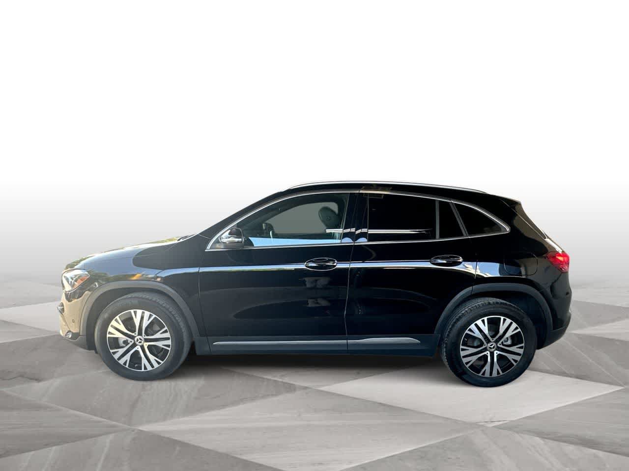 Used 2025 Mercedes-Benz GLA 250 4MATIC image 5