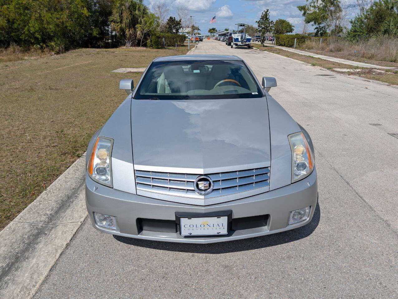 Used 2005 Cadillac XLR image 3