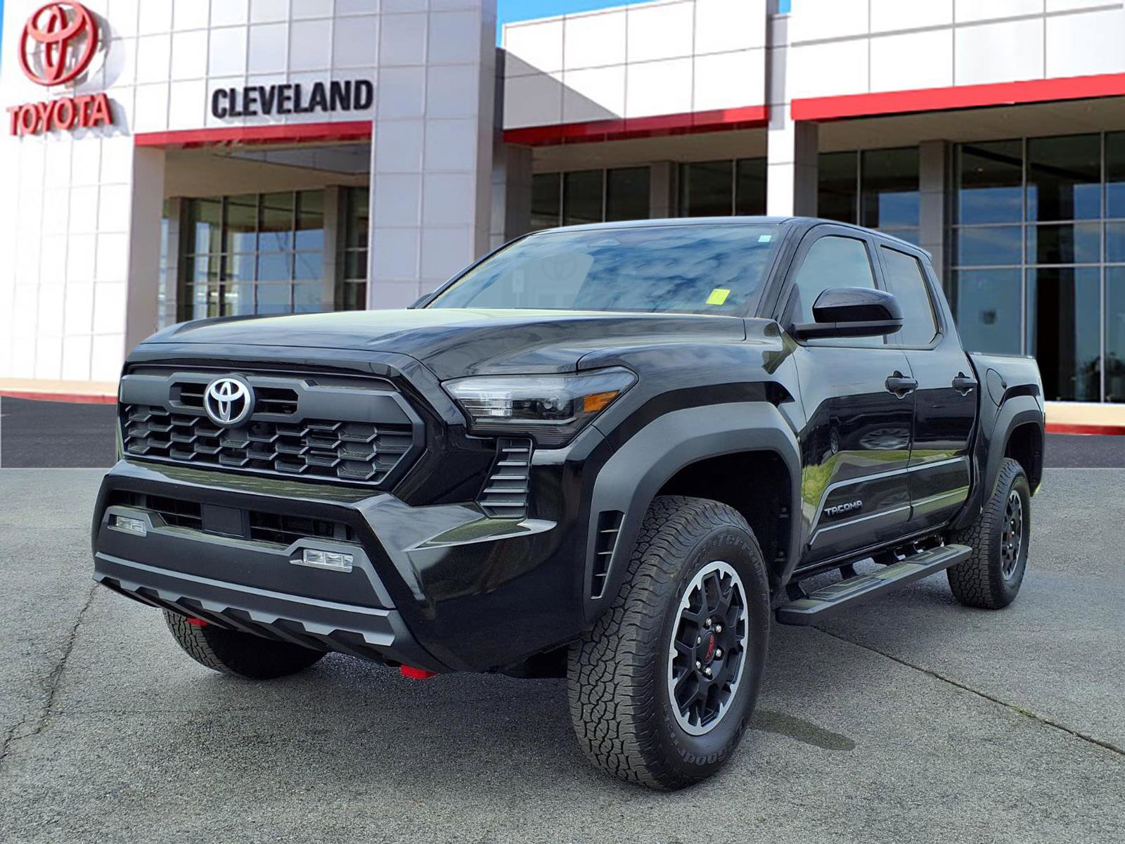 Used 2025 Toyota Tacoma TRD Off-Road image 5