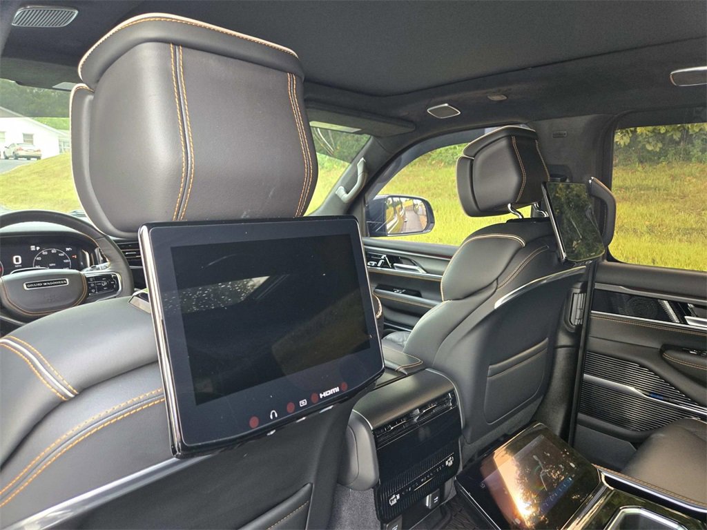 Used 2024 Jeep Grand Wagoneer Series III w/ Rear Seat Video Group 1 image 14