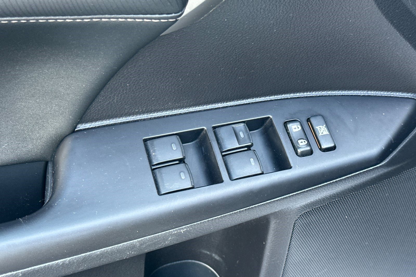 Used 2015 Lexus CT 200h image 13