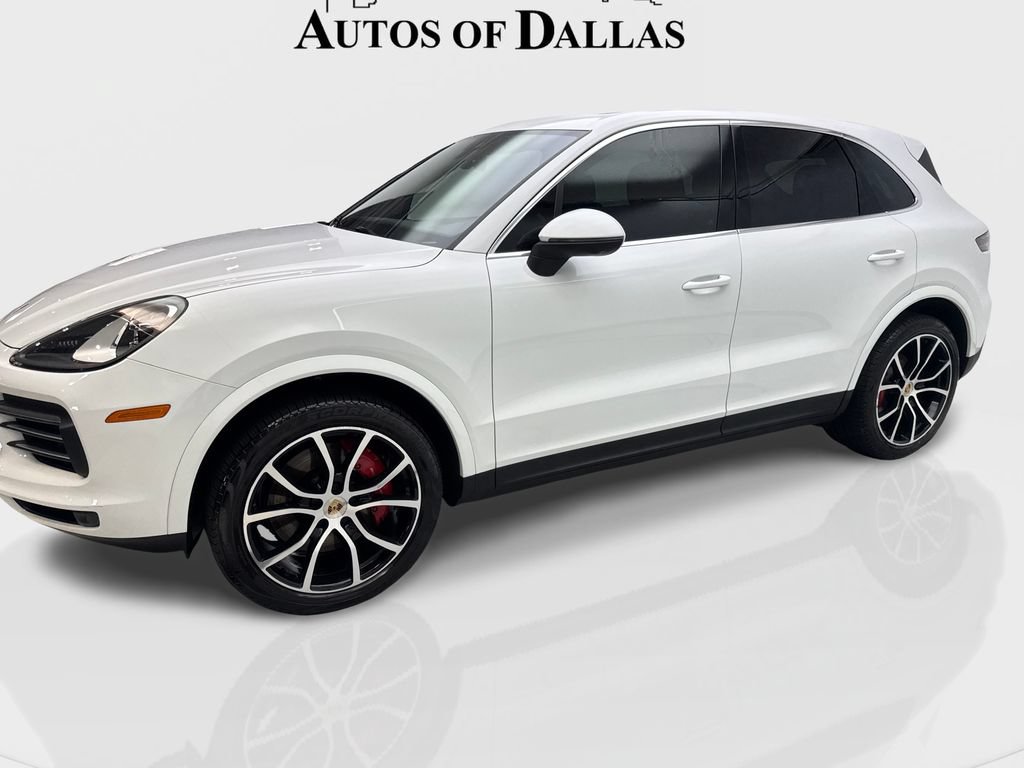 Used 2022 Porsche Cayenne w/ Premium Package AWD/4WD image 12