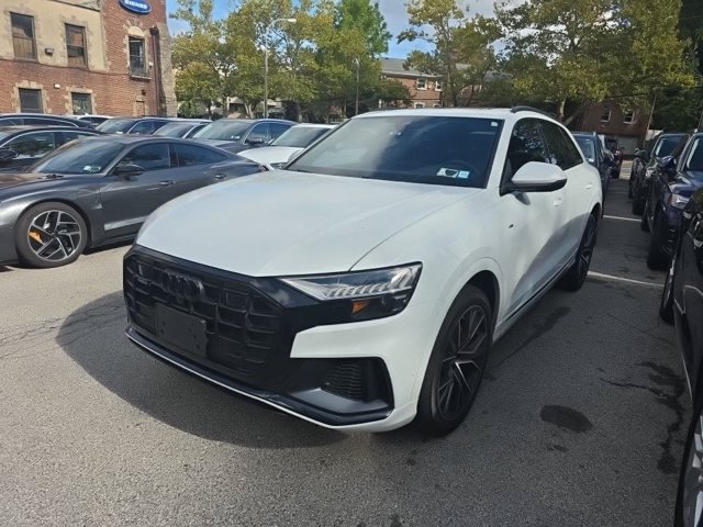 Used 2023 Audi Q8 Premium Plus w/ Premium Plus Package AWD/4WD image 15